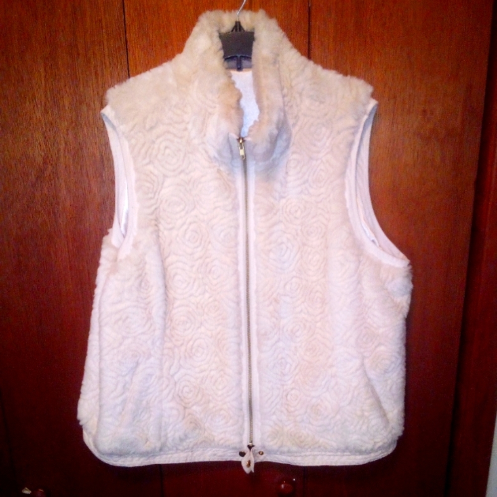 Women's Cream Fleece Vest